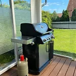 Grosses Haus Fuer Gruppen Und Laengere Aufenthalte 210qm - 5 Sz, Garten, Bis 10 Personen * Reppenstedt