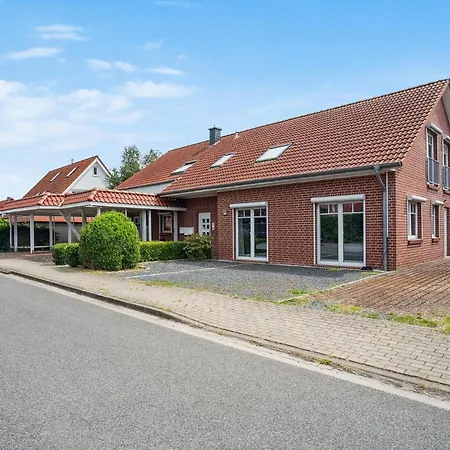 Apartment Traumhaus Mit Garten Reppenstedt