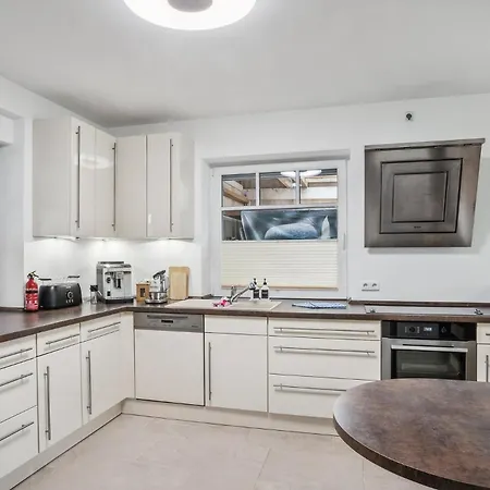 Traumhaus Mit Garten *