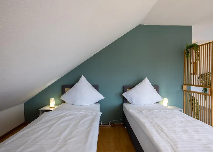 Апартаменты Traumhaus Mit Garten